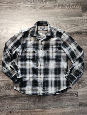 🎉 Wallin & Bros Wool Blend Plaid Flannel Shirt 🎉